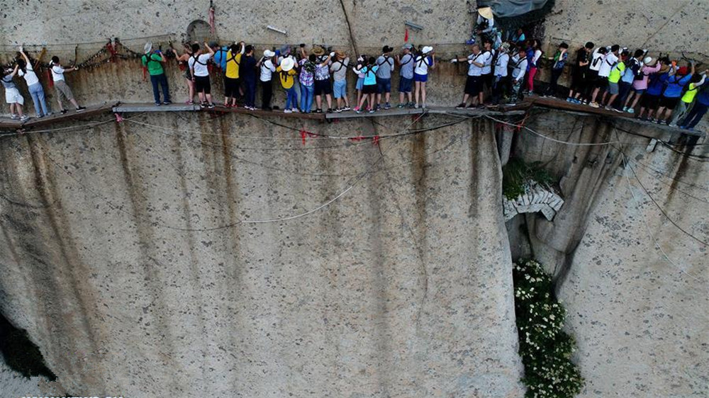 La passerelle céleste du mont Huashan, pour les amateurs de sensations fortes