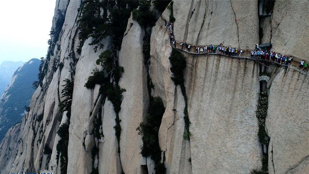 La passerelle céleste du mont Huashan, pour les amateurs de sensations fortes