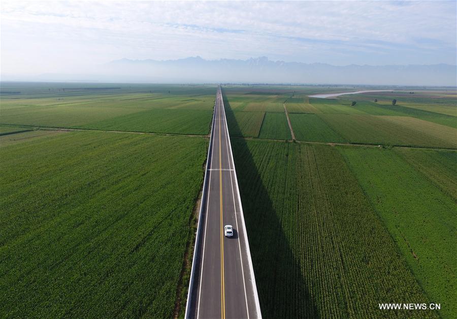 Une nouvelle autoroute le long du fleuve Jaune