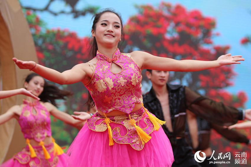 Photos : festival des noix dans un village du Yunnan