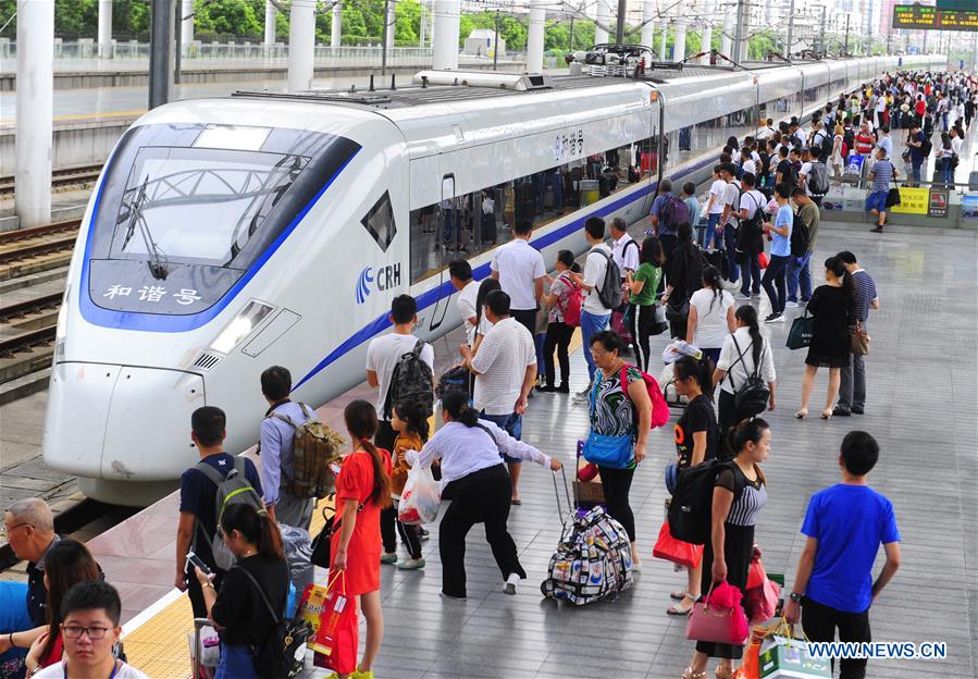 Chine : un total de 302 millions de voyages en train effectués en ao?t