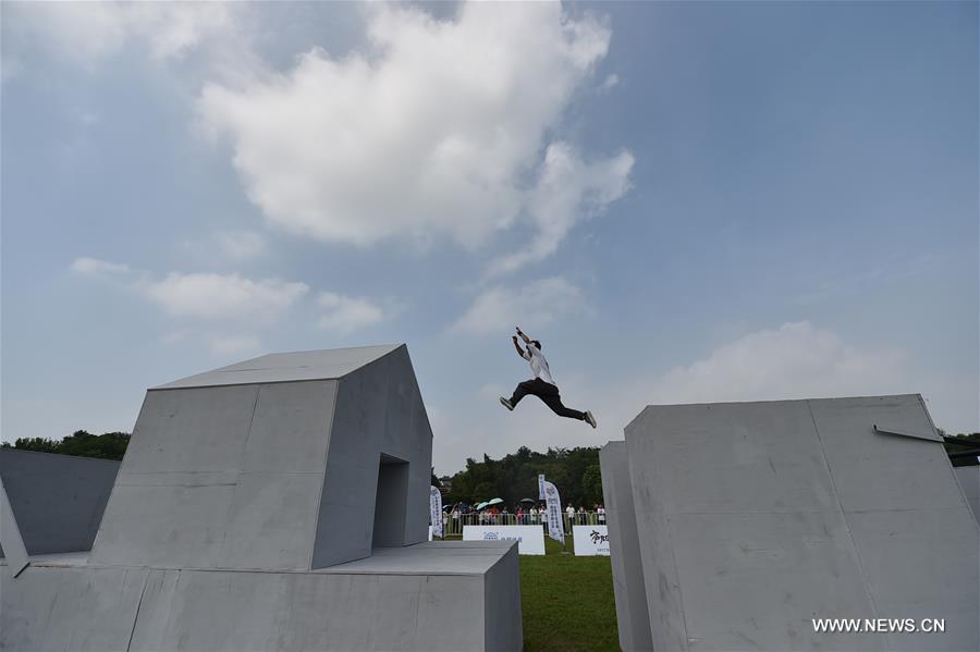 Un premier parcours international de parkour en Chine