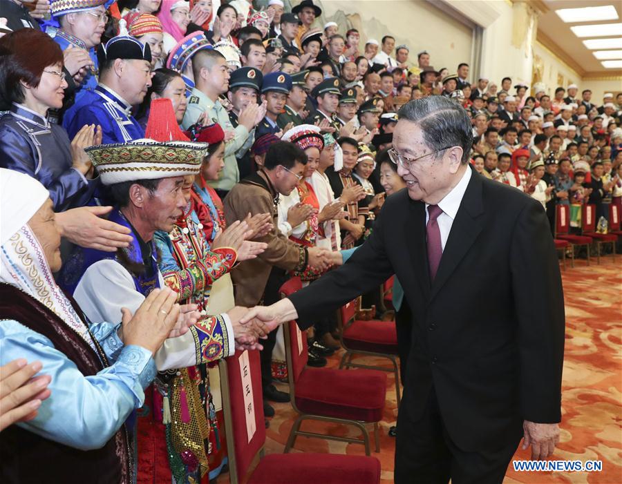 Le plus haut conseiller politique chinois met l'accent sur la solidarité nationale