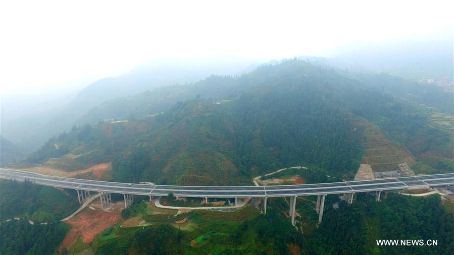 Mise en service de l'autoroute Guilin-Sanjiang 