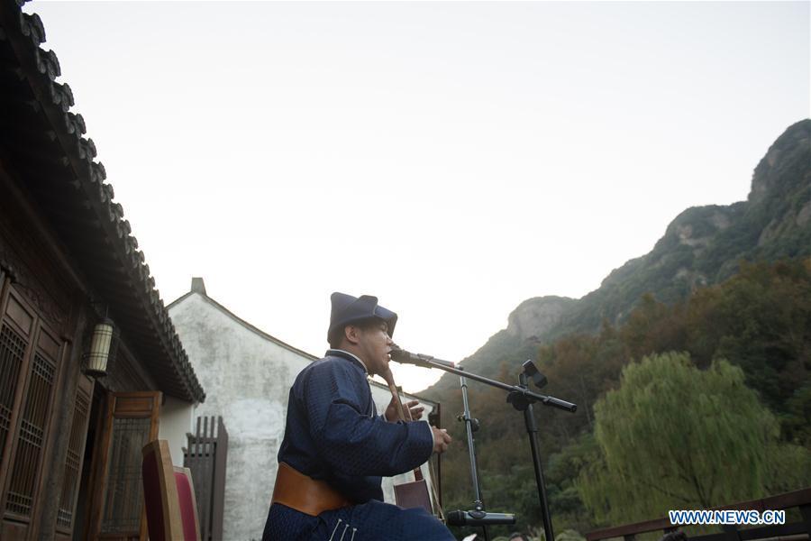 Concert au bord de l'eau à Shaoxing