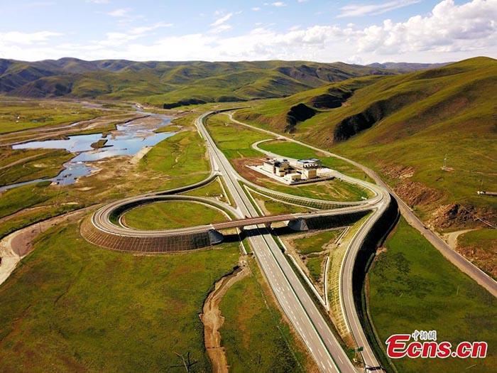 Ouverture en Chine du plus haut tunnel routier de la planète