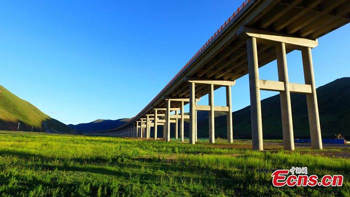 Ouverture en Chine du plus haut tunnel routier de la planète