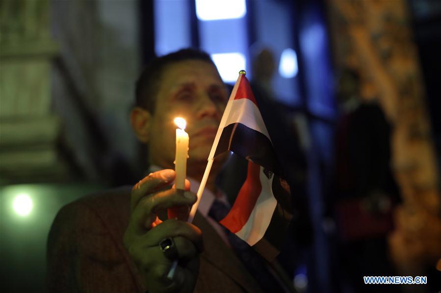 Egypte : cérémonie en hommage aux victimes de l'attentat meurtrier contre une mosquée