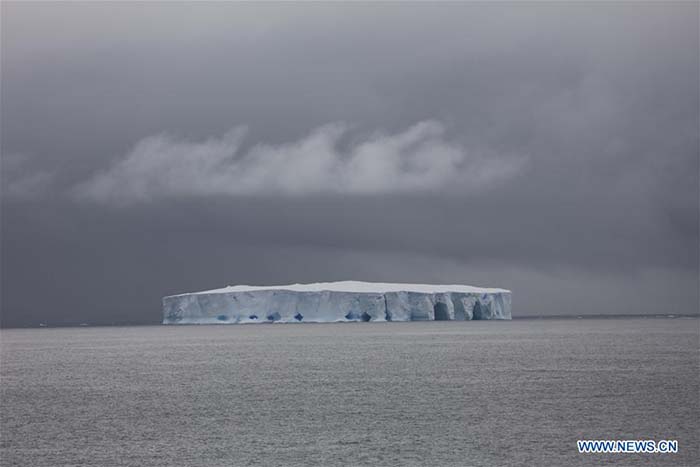 Expédition en Antarctique du brise-glace chinois Xuelong