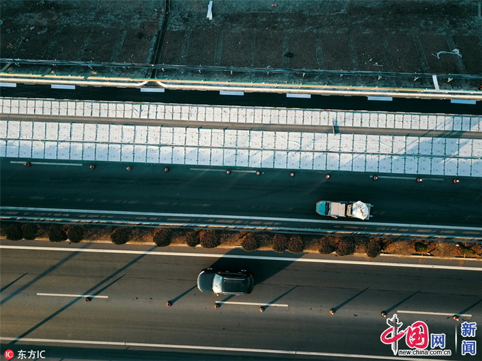 Chine : la première autoroute à énergie solaire bient?t ouverte au trafic