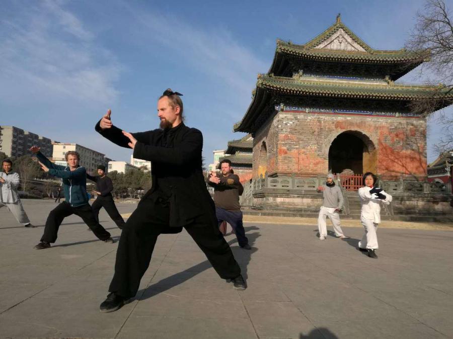 Un ma?tre du kung-fu américain en Chine