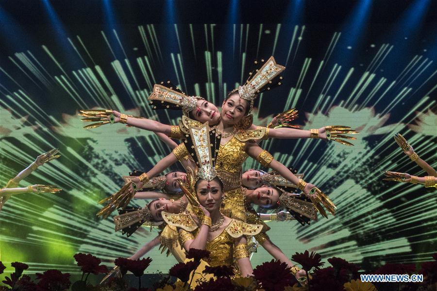 Inde : gala de la fête du printemps à Kolkata