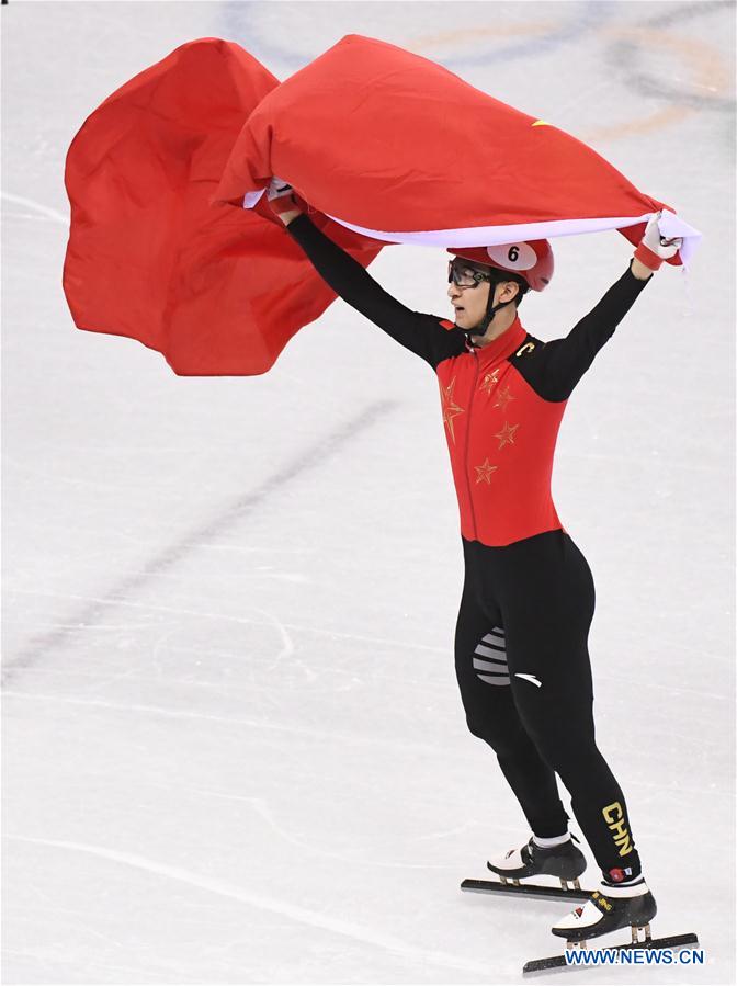 Jeux olympiques d'hiver : le Chinois Wu Dajing remporte l'or du 500m