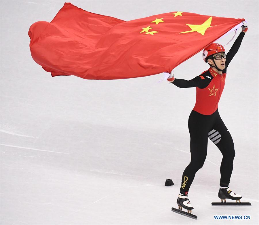 Jeux olympiques d'hiver : le Chinois Wu Dajing remporte l'or du 500m