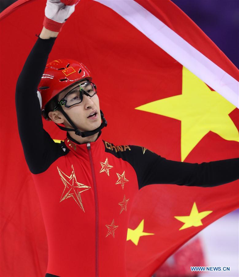 Jeux olympiques d'hiver : le Chinois Wu Dajing remporte l'or du 500m