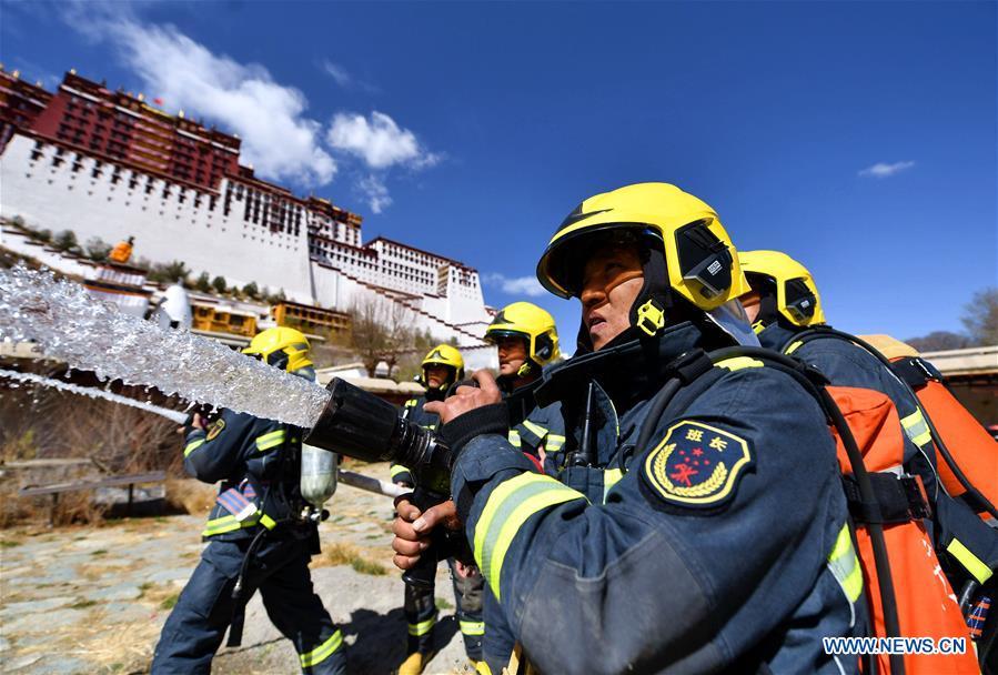 Tibet : exercice d'urgence au Palais du Potala de Lhassa