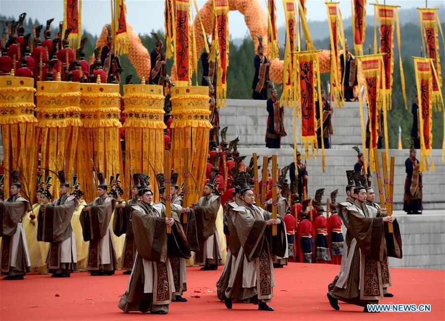 Chine : cérémonie en hommage à l'Empereur Jaune