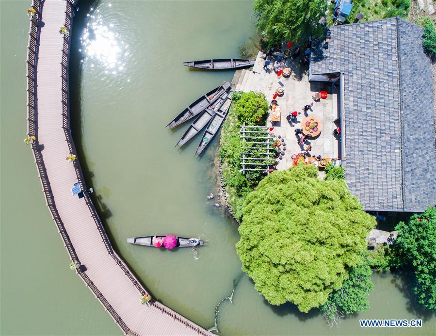 Les célébrations du ? Lixia ? dans la vieille ville de Tangqi