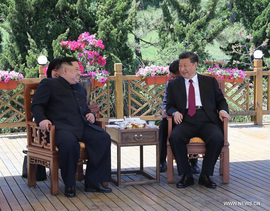 Xi Jinping et Kim Jong Un tiennent des pourparlers à Dalian