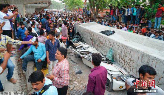 Inde : effondrement d'un pont en construction à Varanasi, au moins 12 morts