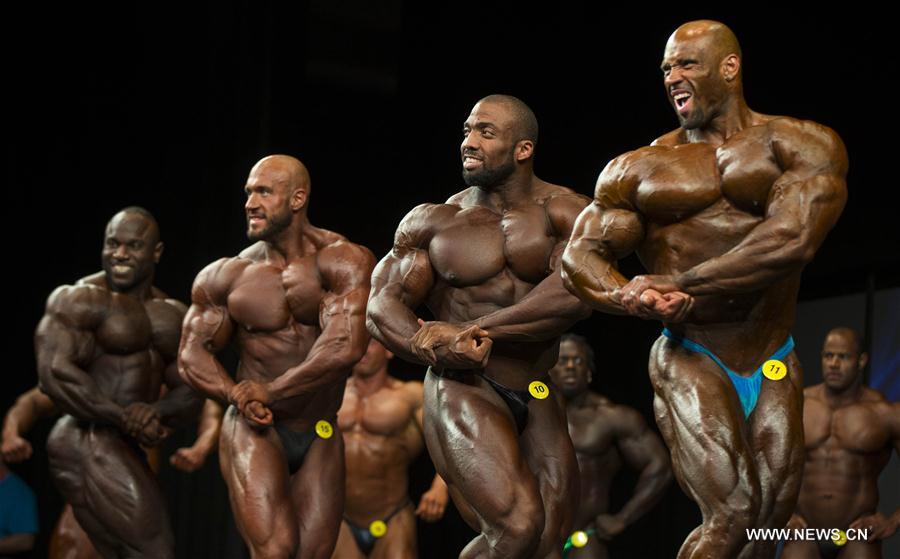 Canada: concours de body-building à Toronto