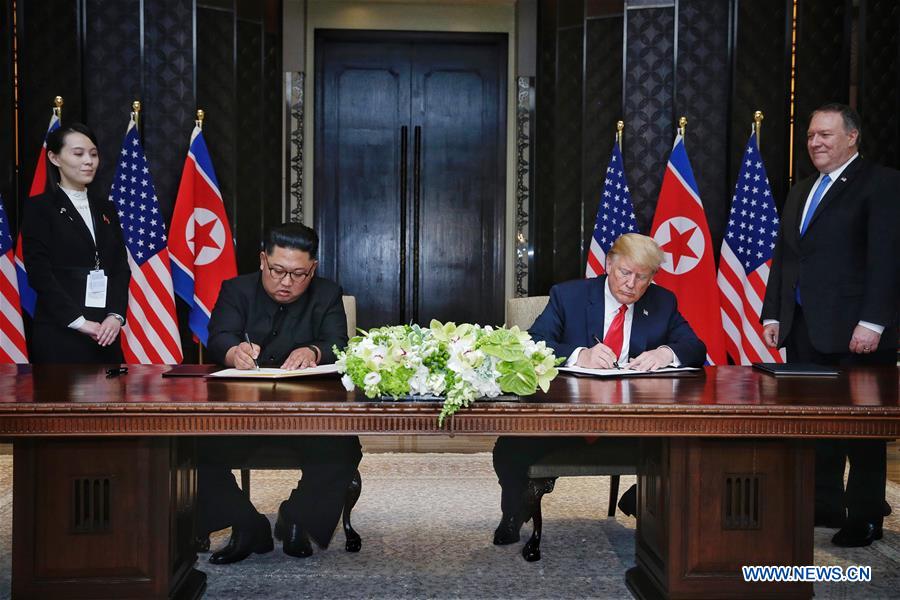 Kim et Trump signent un accord 