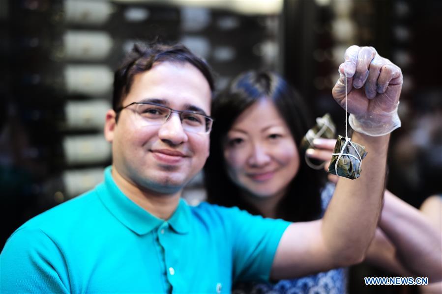 Etats-Unis : atelier de zongzi organisé à New York