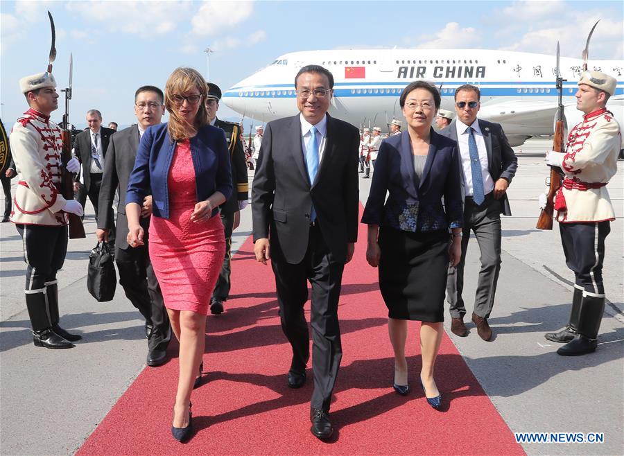 Le PM chinois en Bulgarie pour une visite officielle et un sommet Chine-PECO