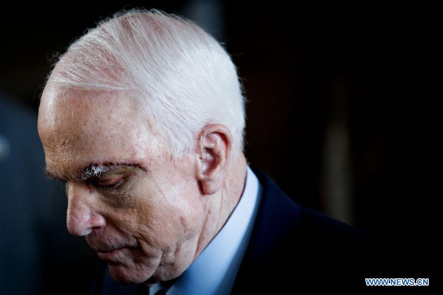 Le sénateur américain John McCain décède à l'age de 81 ans