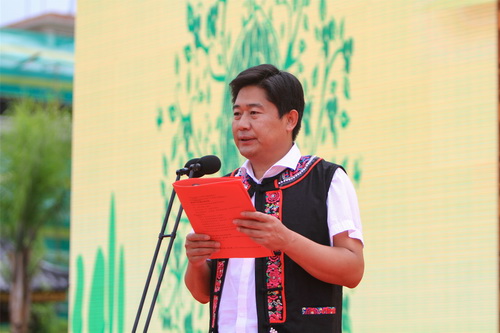 Ouverture du Festival du noyer de Yangbi dans le Yunnan 