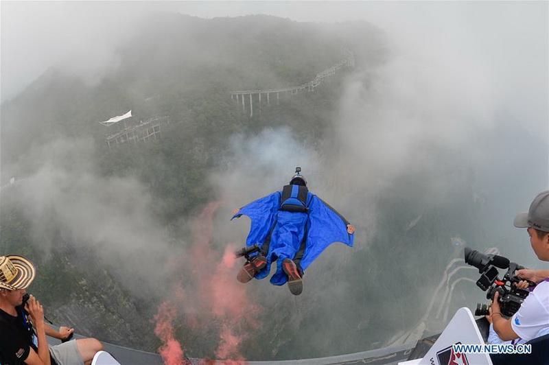 Grand prix de Chine de la Ligue mondiale de wingsuit