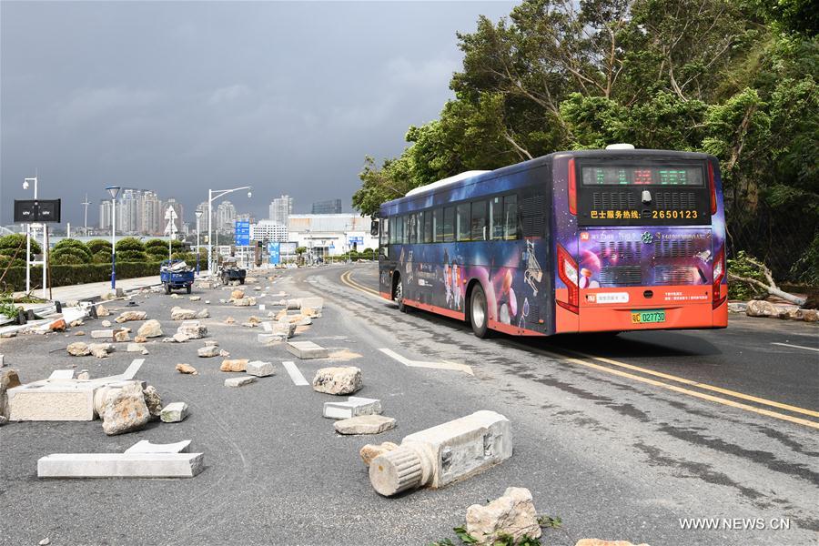 Le super typhon Mangkhut ravage le sud de la Chine et fait quatre morts