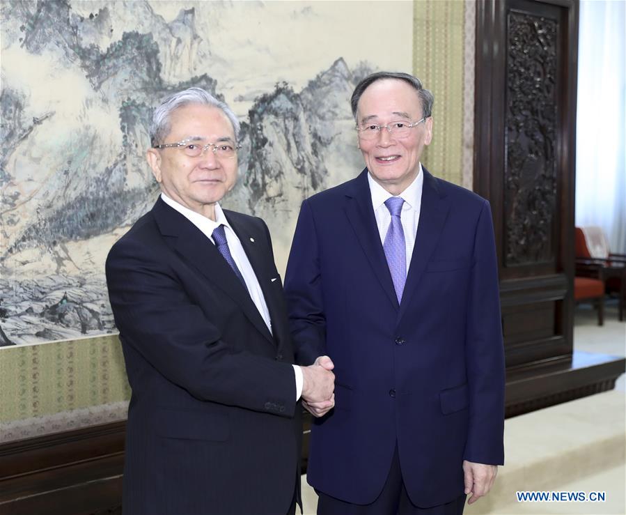 Le vice-président chinois rencontre un h?te japonais