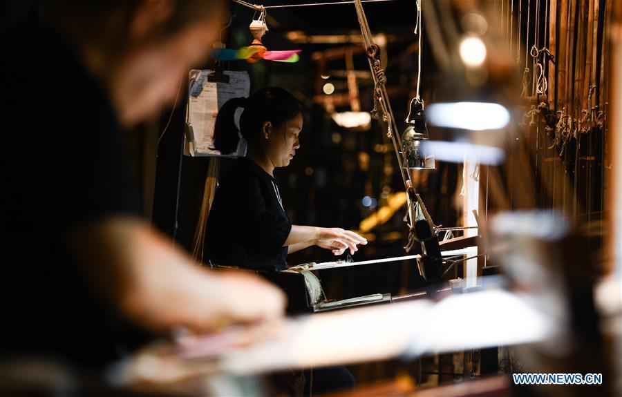 Le brocart traditionnel de Yun, une spécialité de Nanjing