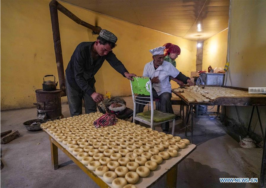 Un patissier chinois dans le Xinjiang 