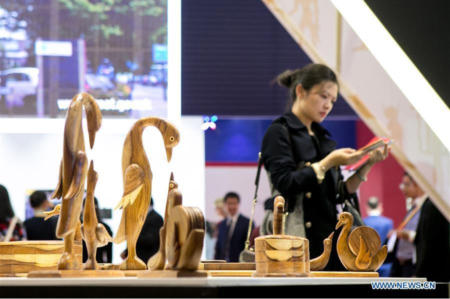 Les pavillons des pays à l’Exposition internationale des importations de  Chine 