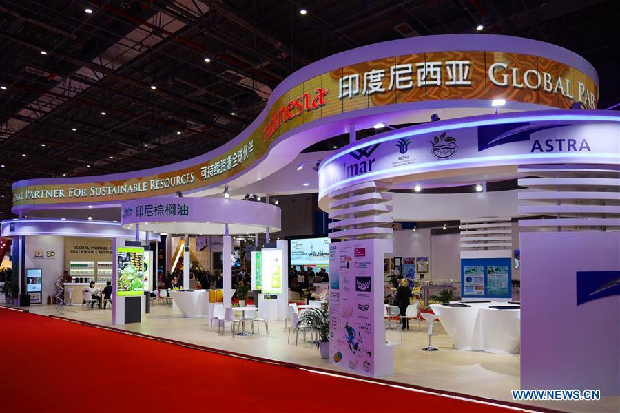 Les pavillons des pays à l’Exposition internationale des importations de  Chine 