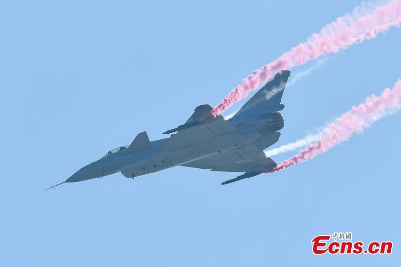 Ouverture du 12e Salon de l'aviation et de l'aérospatiale de Zhuhai