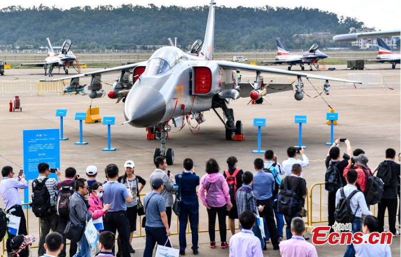 Ouverture du 12e Salon de l'aviation et de l'aérospatiale de Zhuhai