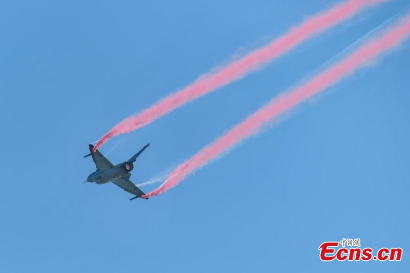 Ouverture du 12e Salon de l'aviation et de l'aérospatiale de Zhuhai