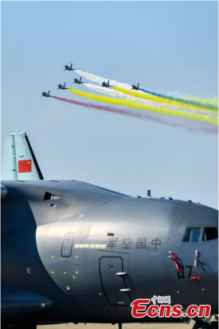 Ouverture du 12e Salon de l'aviation et de l'aérospatiale de Zhuhai