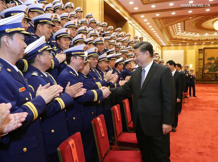 Xi Jinping remet le drapeau à la nouvelle équipe nationale d'incendie et de secours