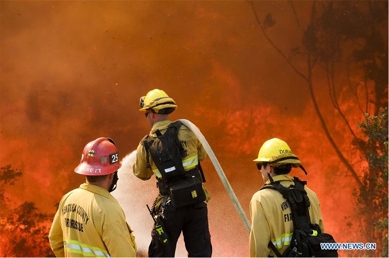 Incendie en Californie : le feu continue à faire des ravages 