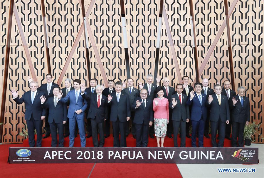 Le président Xi Jinping pr?ne une économie mondiale inclusive et réglementée au sommet des PDG de l'APEC 