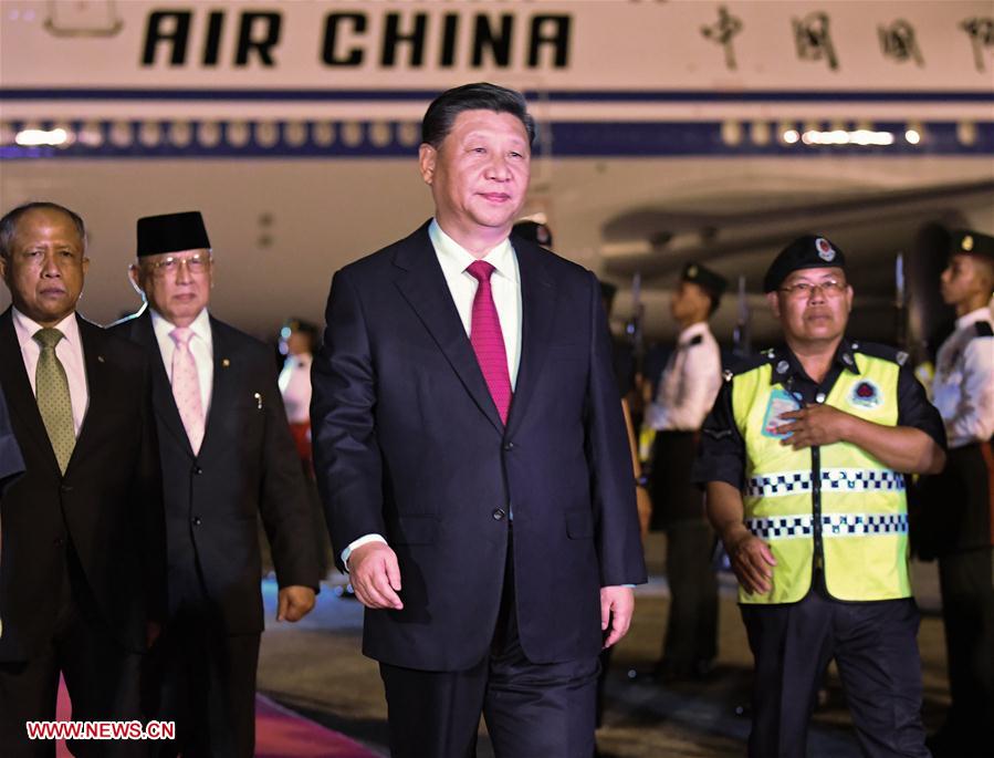 Le président chinois arrive à Brunei pour une visite d'Etat