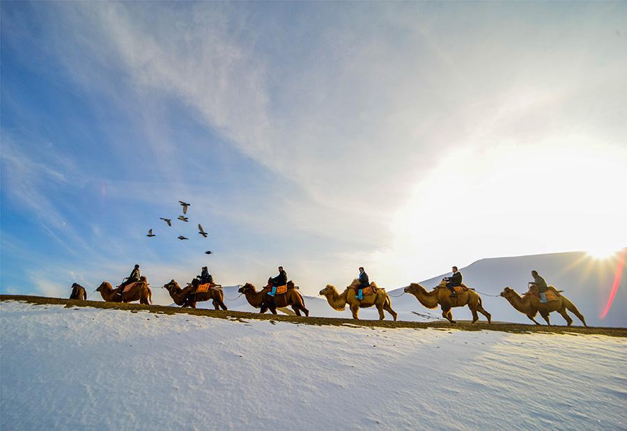 Premières chutes de neige de l'année à Dunhuang