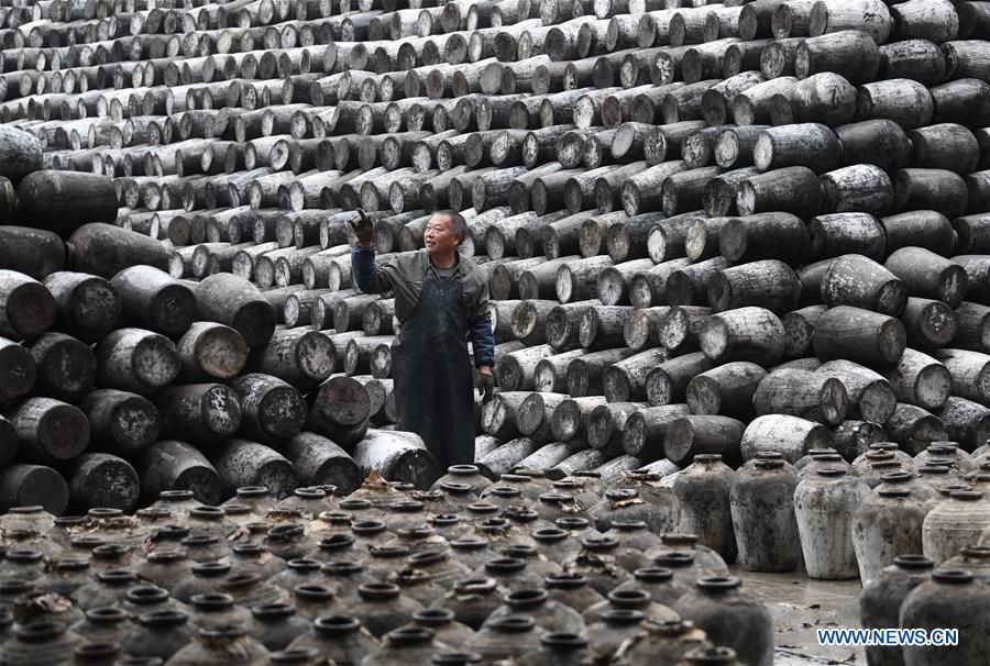 La fabrication du vin de riz traditionnel à Shaoxing