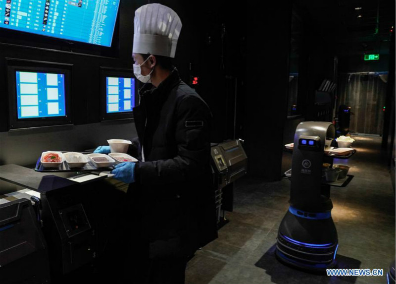 Chine : un restaurant à Beijing sert ses clients grace à l'IA