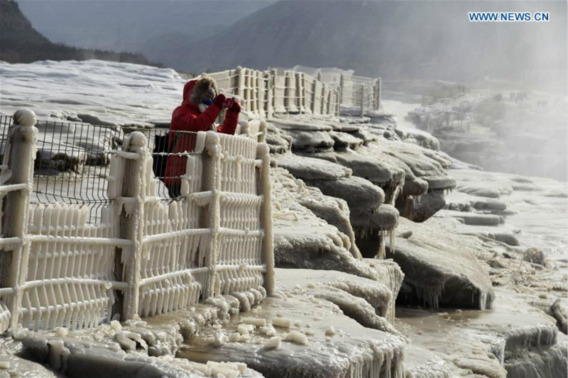 Les époustouflants paysages hivernaux de la cascade de Hukou