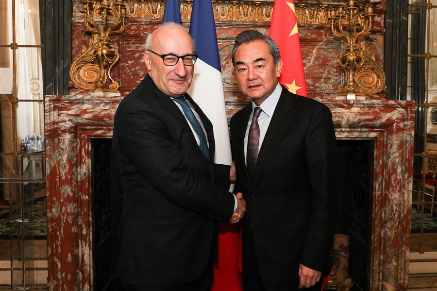 La Chine est prête à promouvoir un renforcement du r?le de l'OMC dans la gouvernance économique globale, selon le ministre des Affaires étrangères